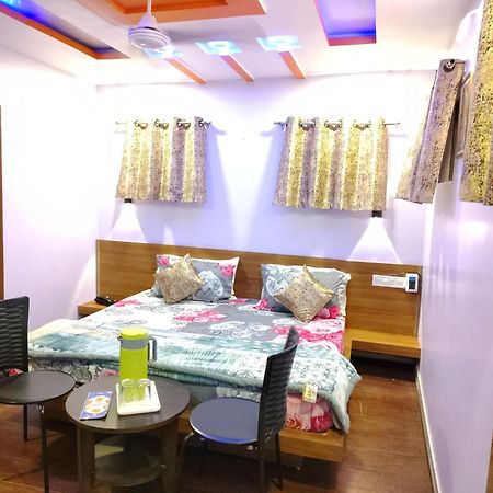 מאונט אבו Shaleen Elegance Homestay Nakki Lake 400 Meters מראה חיצוני תמונה