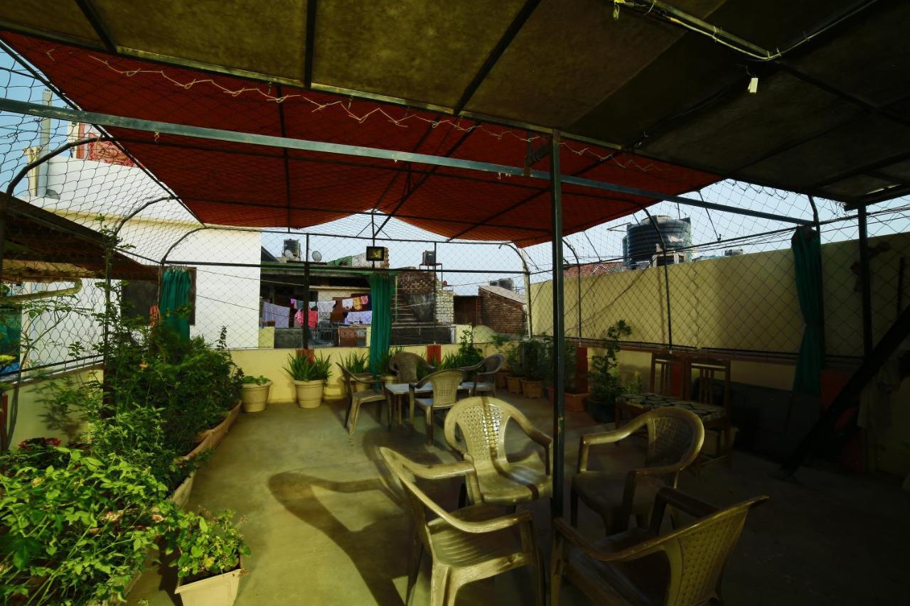 מאונט אבו Shaleen Elegance Homestay Nakki Lake 400 Meters מראה חיצוני תמונה